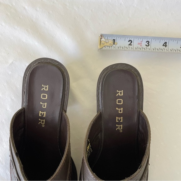 Roper Brown Mules with Pointed Toe and Low Heel - Picture 2 of 9